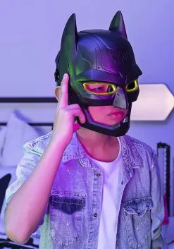 DC Comics Batman Voice Changing Mask With Sound Effects -Halloween Costumes Outlet Store batman voice changing mask w sounds alt 4